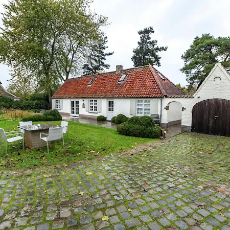 Nyaraló Luxurious Near The Koksijde